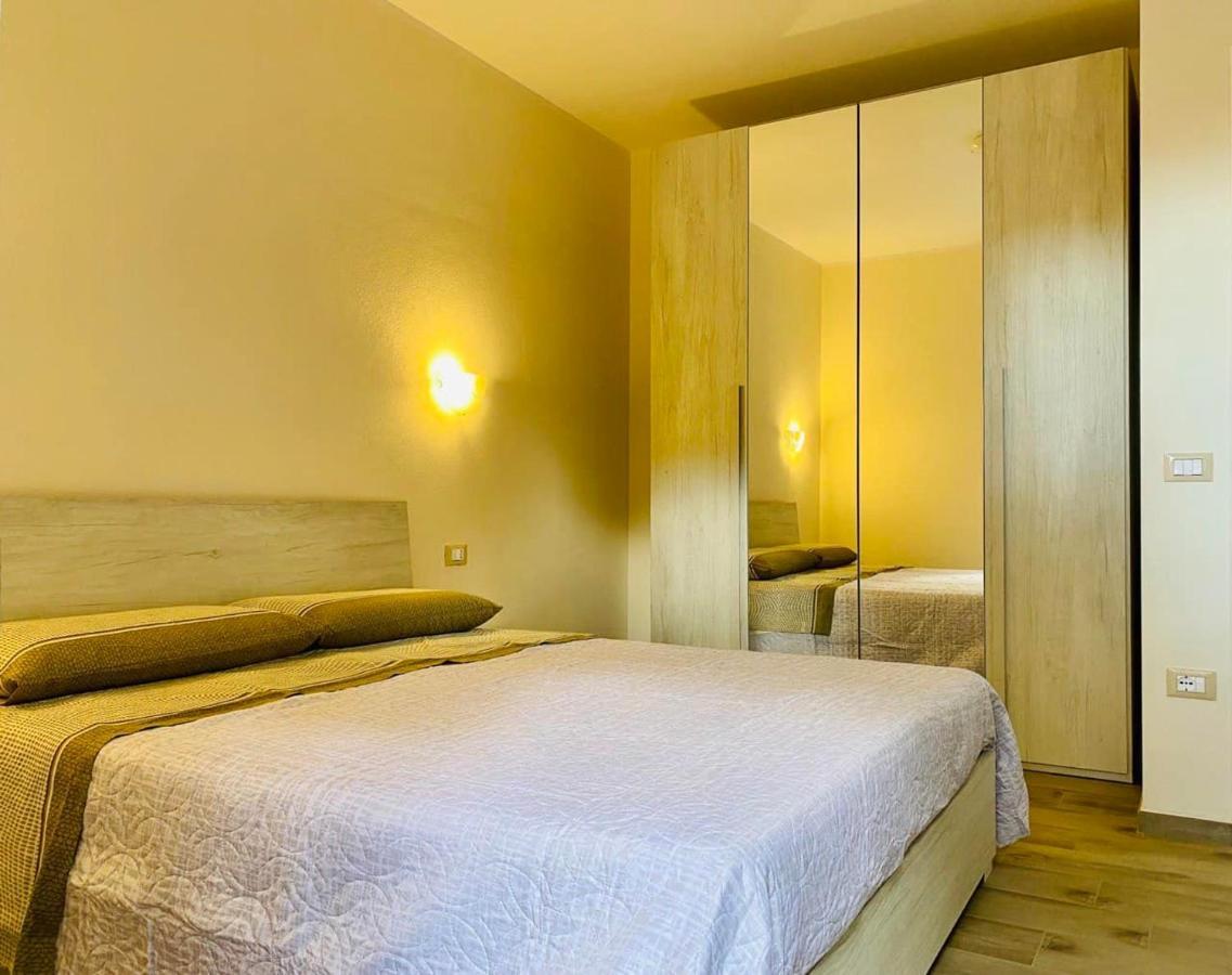Nuova Residenza Dei 7 Pini A Pochi Passi Dal Mare Appartement Porto Pino Buitenkant foto