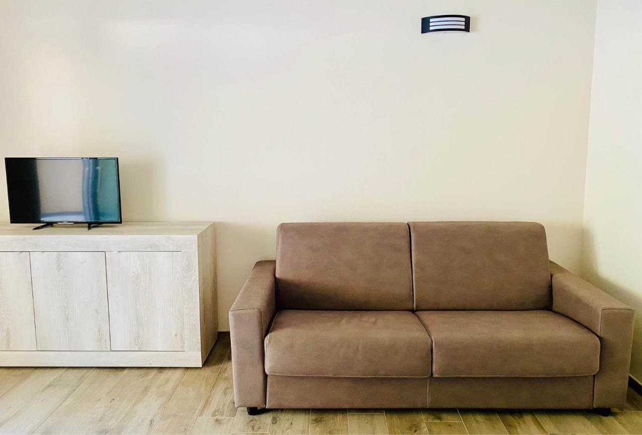 Nuova Residenza Dei 7 Pini A Pochi Passi Dal Mare Appartement Porto Pino Buitenkant foto