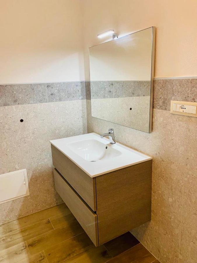 Nuova Residenza Dei 7 Pini A Pochi Passi Dal Mare Appartement Porto Pino Buitenkant foto
