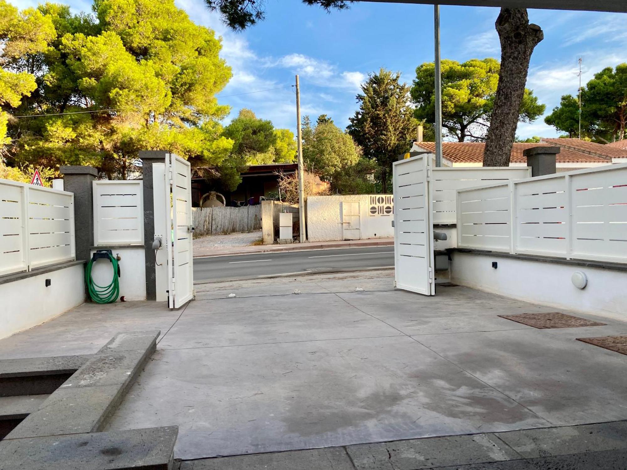 Nuova Residenza Dei 7 Pini A Pochi Passi Dal Mare Appartement Porto Pino Buitenkant foto